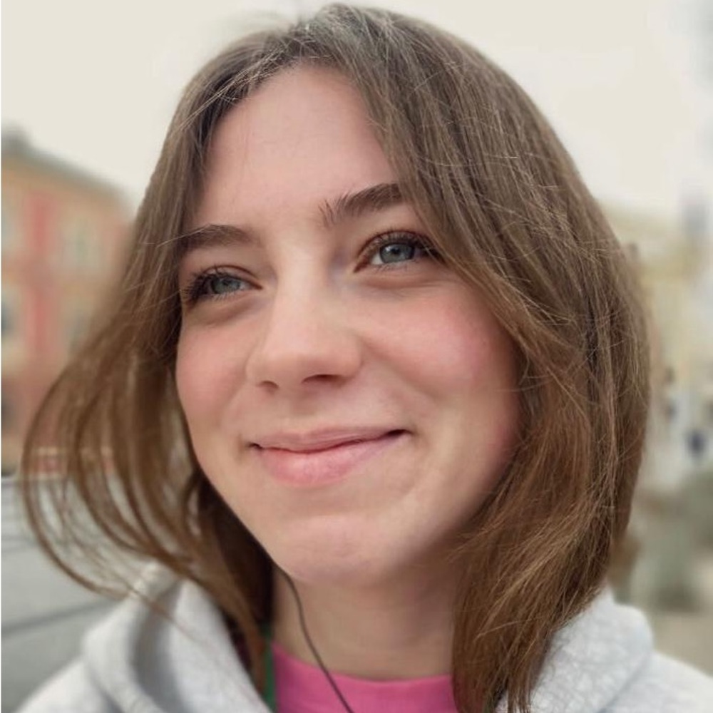 Meet your Posher, Stephanie